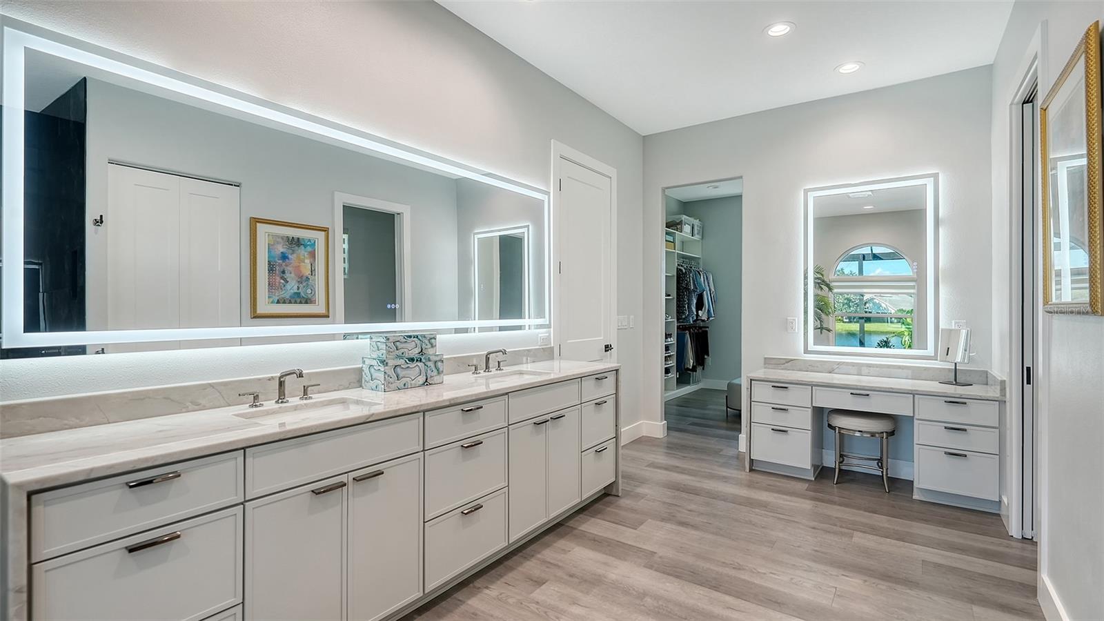 Image 37 of 45 For 7660 Donald Ross Road W