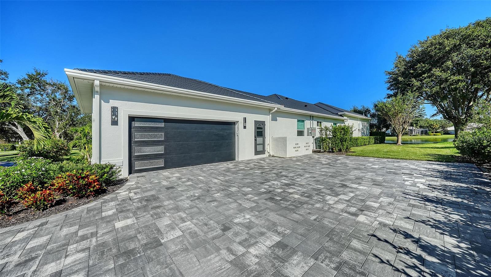 Image 41 of 45 For 7660 Donald Ross Road W