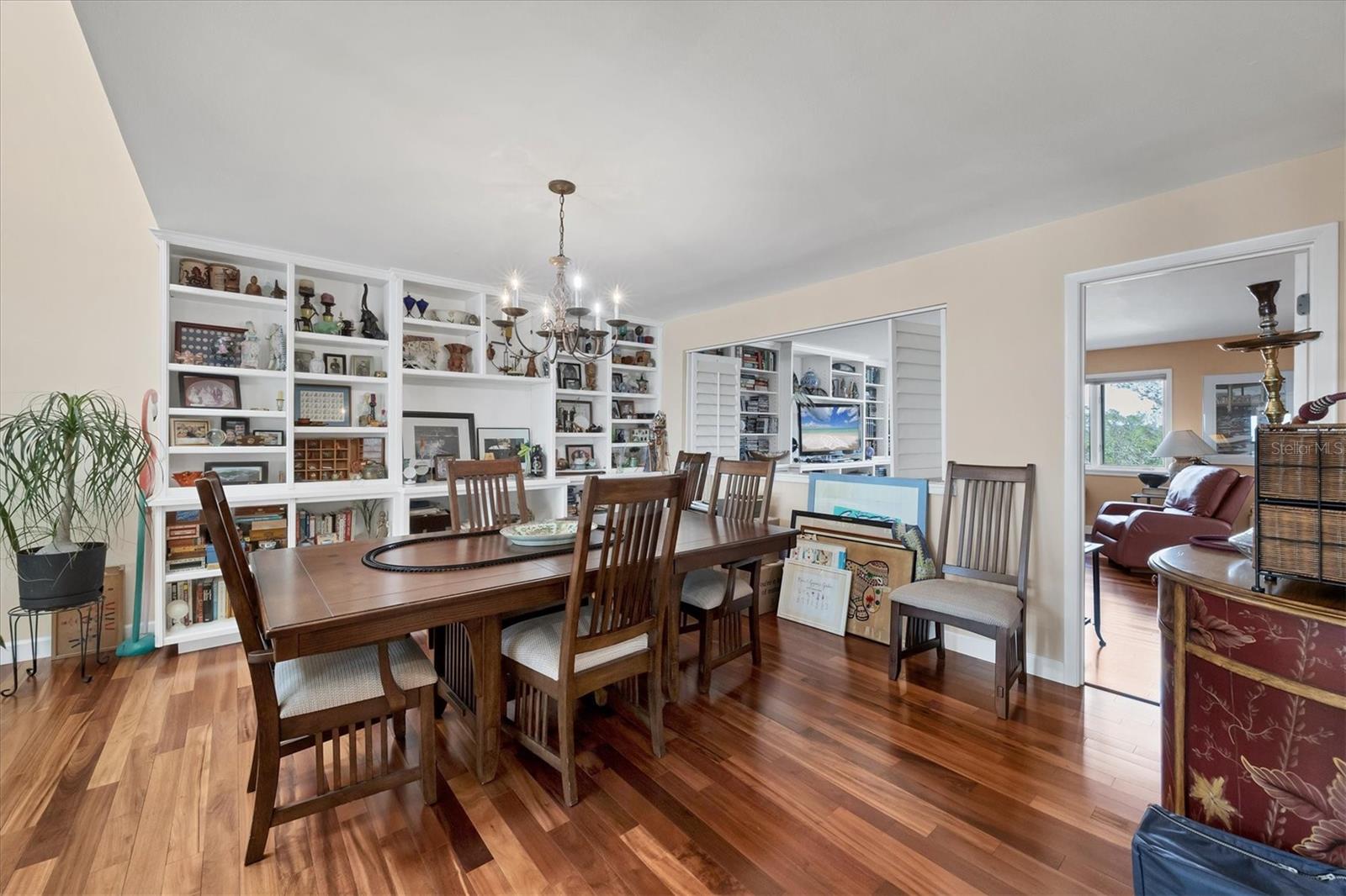 Image 13 of 43 For 16 Tidy Island Boulevard 16