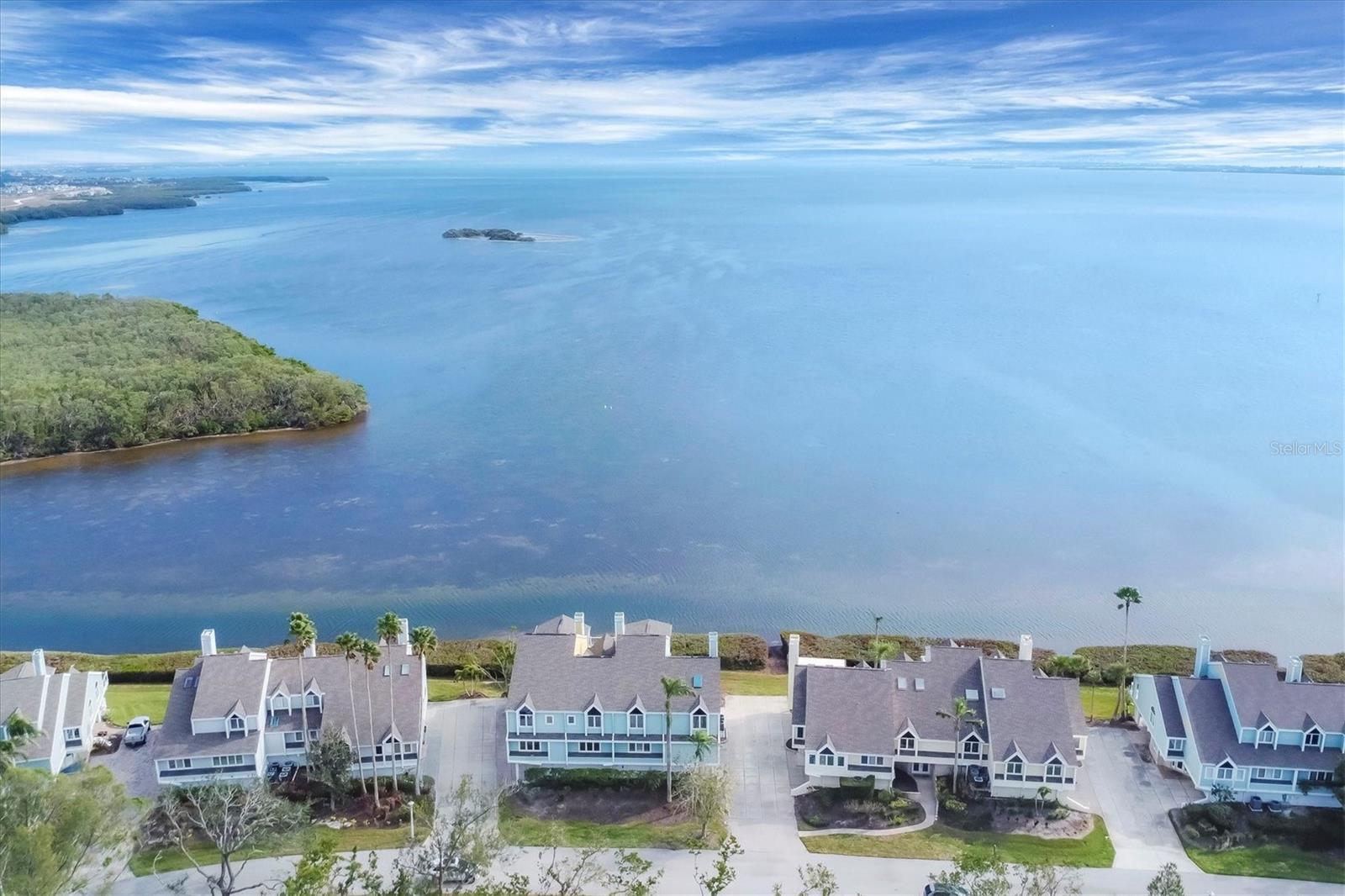 Image 2 of 43 For 16 Tidy Island Boulevard 16