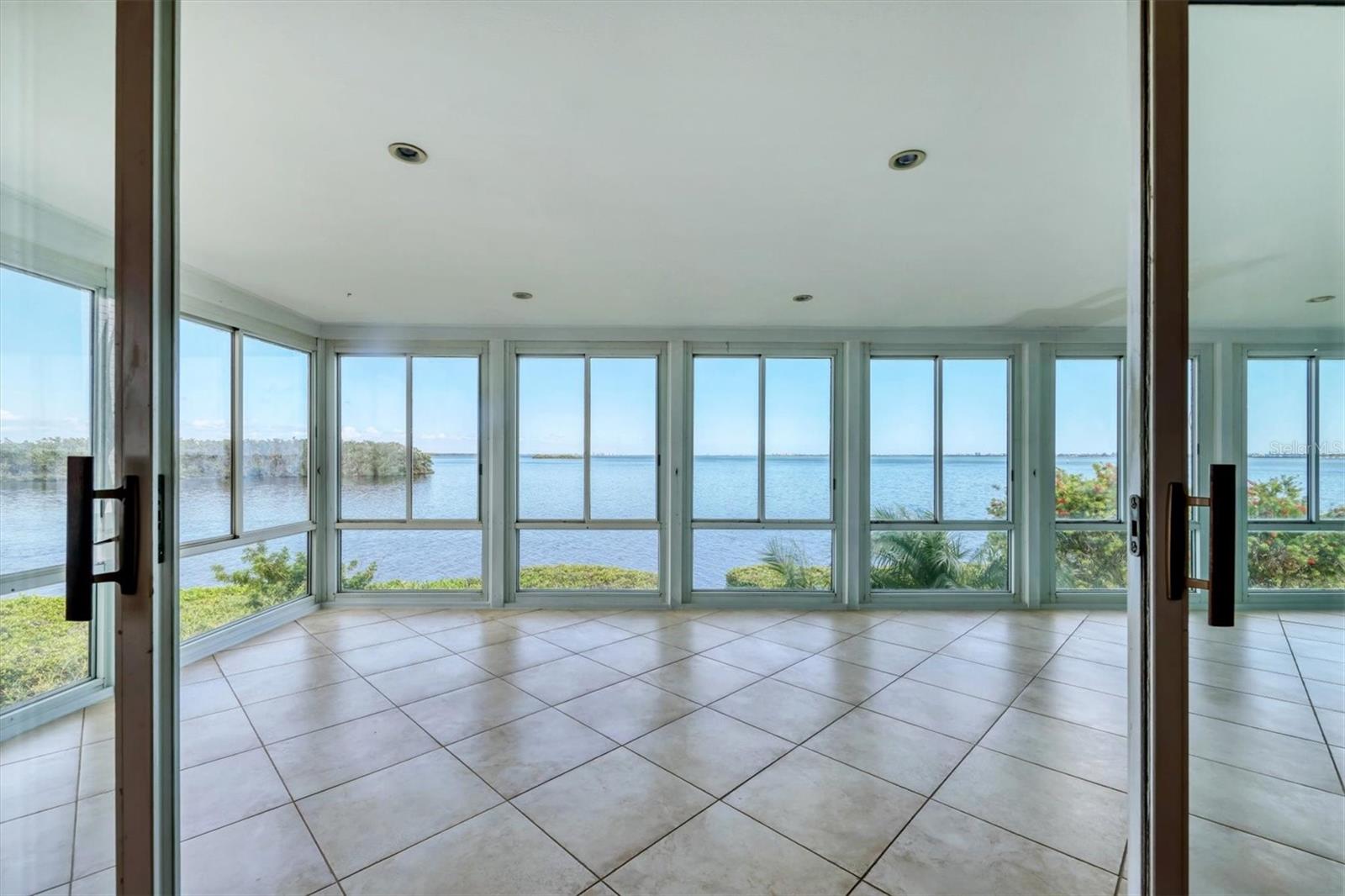 Image 41 of 43 For 16 Tidy Island Boulevard 16