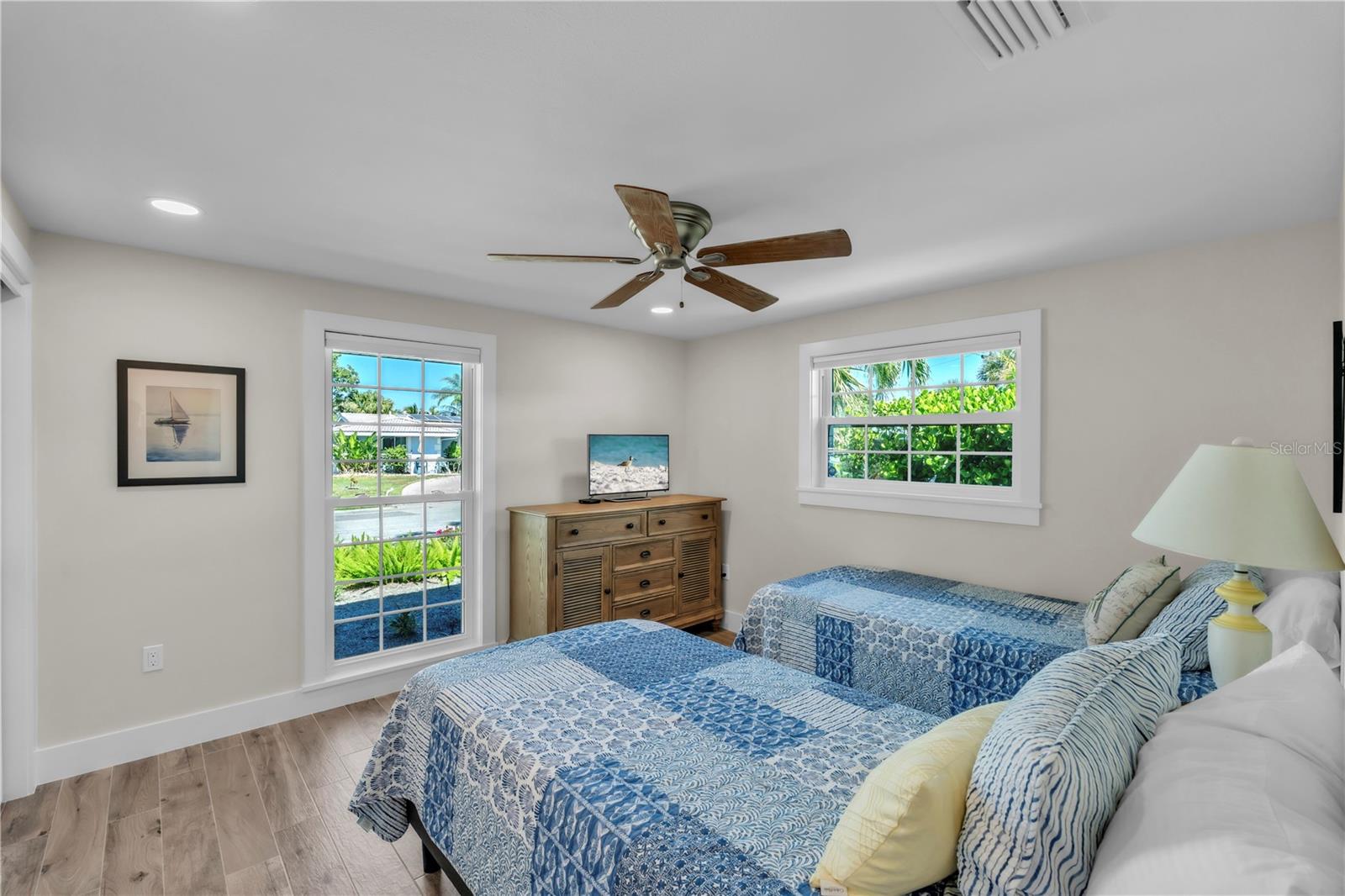 Image 29 of 51 For 523 69th Street