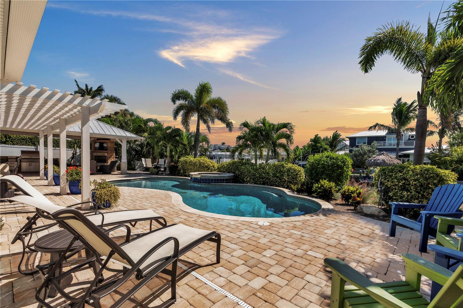 Image 37 of 51 For 523 69th Street