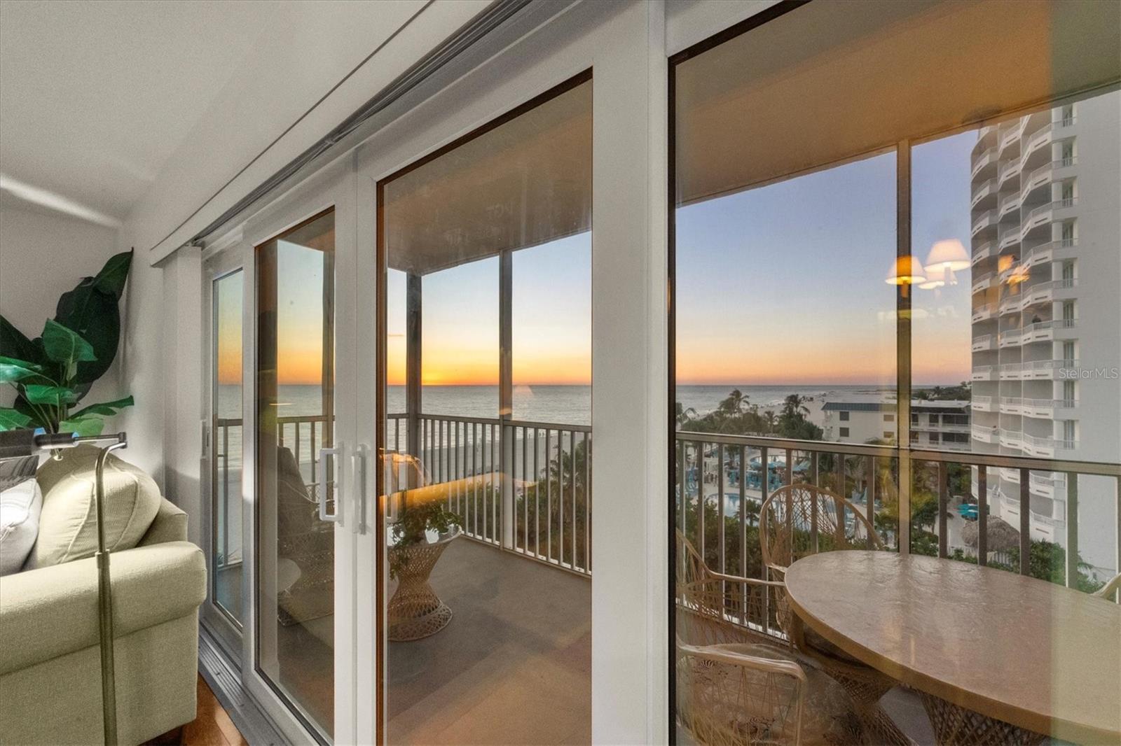 Image 12 of 47 For 800 Benjamin Franklin Drive 607