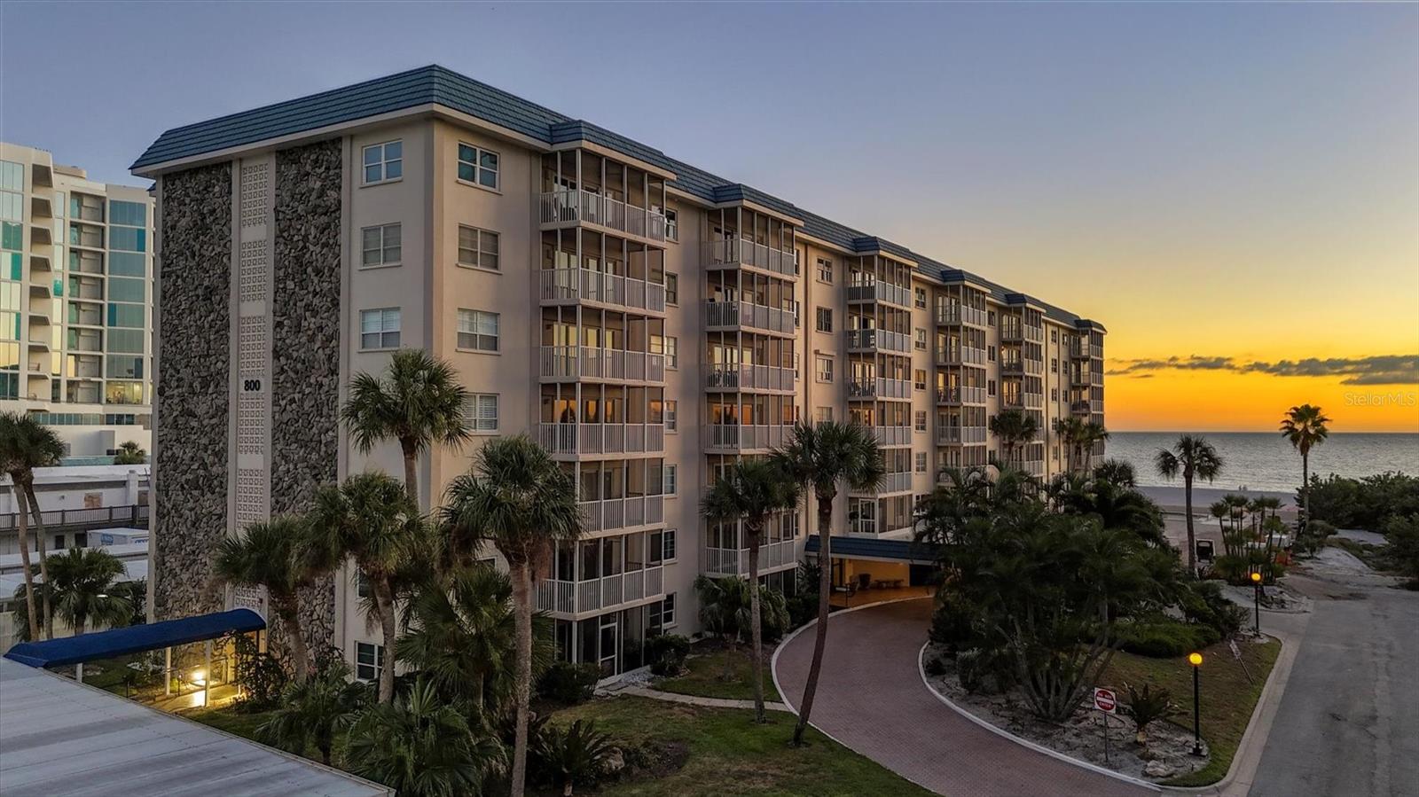 Image 2 of 47 For 800 Benjamin Franklin Drive 607