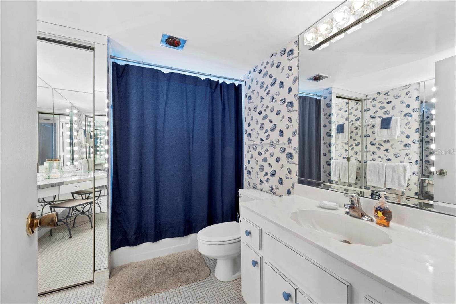 Image 24 of 47 For 800 Benjamin Franklin Drive 607