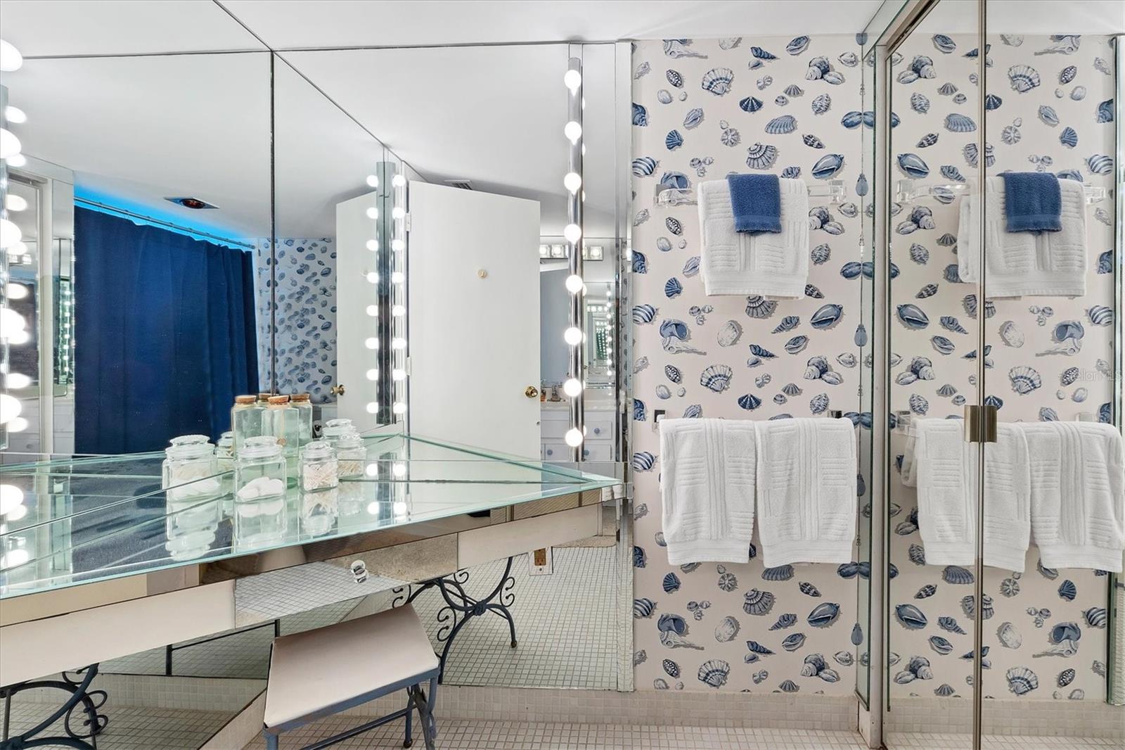 Image 25 of 47 For 800 Benjamin Franklin Drive 607