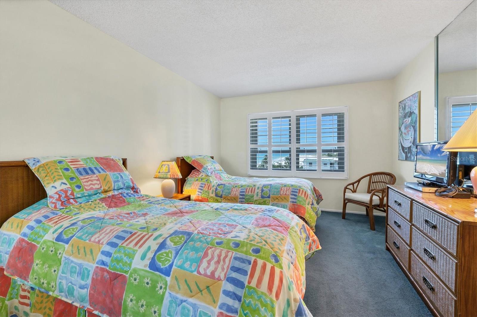 Image 27 of 47 For 800 Benjamin Franklin Drive 607