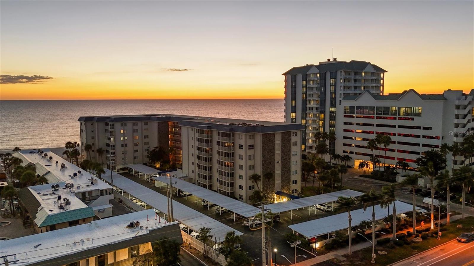 Image 32 of 47 For 800 Benjamin Franklin Drive 607