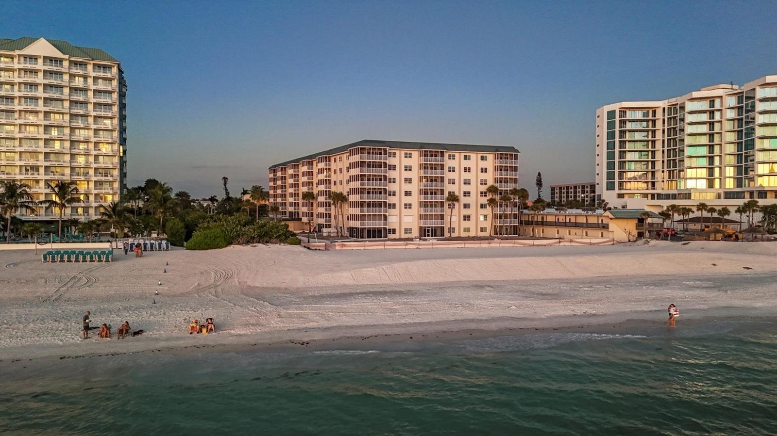 Image 42 of 47 For 800 Benjamin Franklin Drive 607