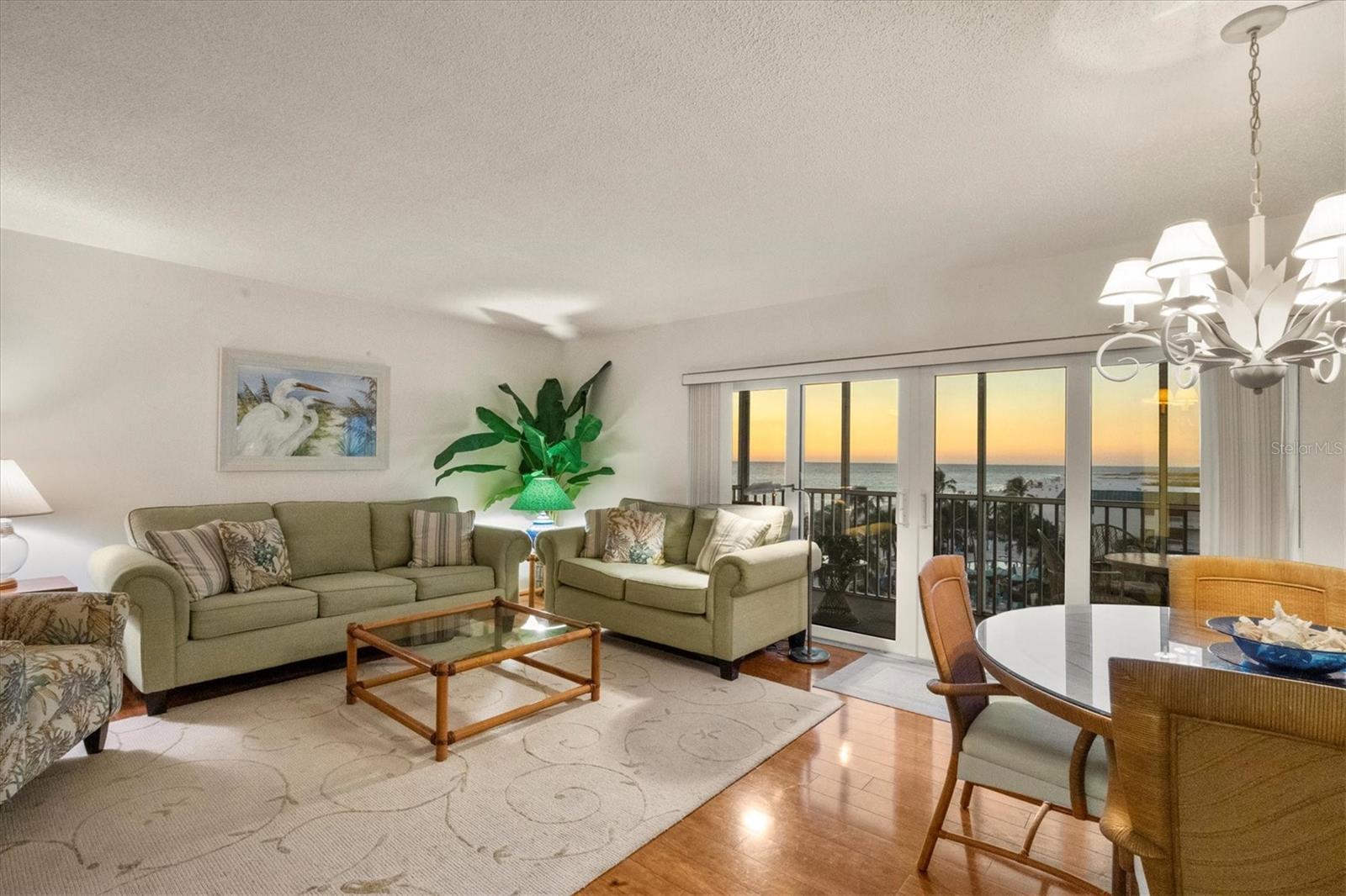 Image 7 of 47 For 800 Benjamin Franklin Drive 607