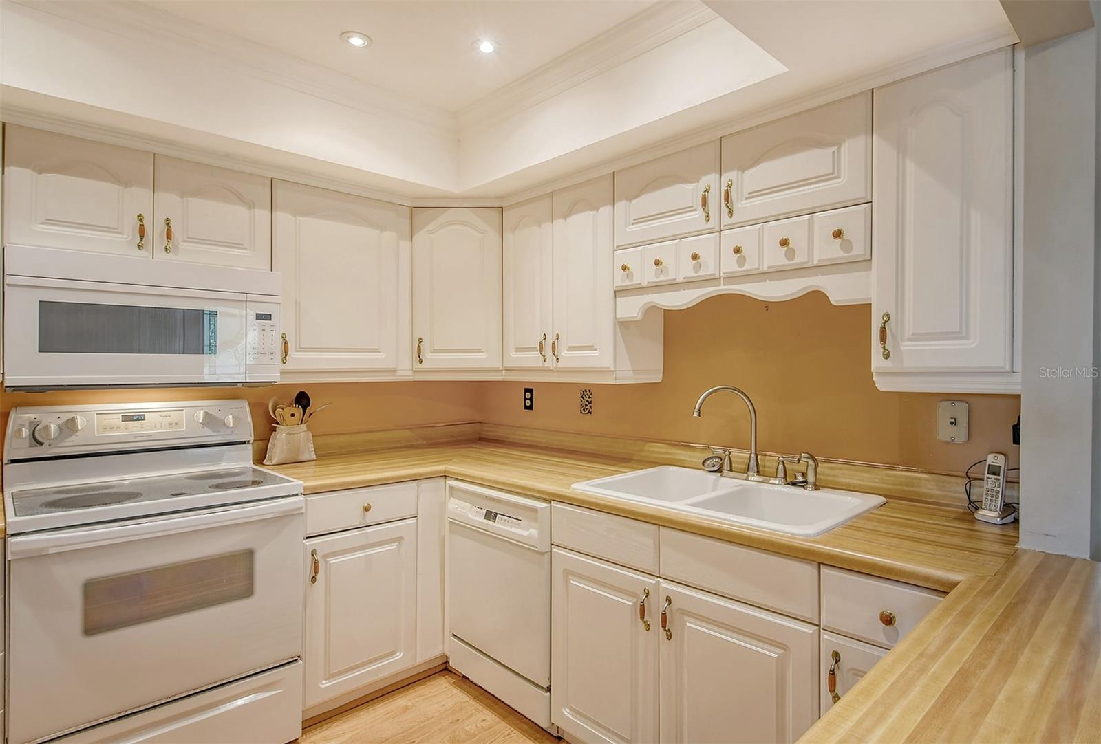 Image 9 of 57 For 1601 Bayhouse Point Drive Ba204