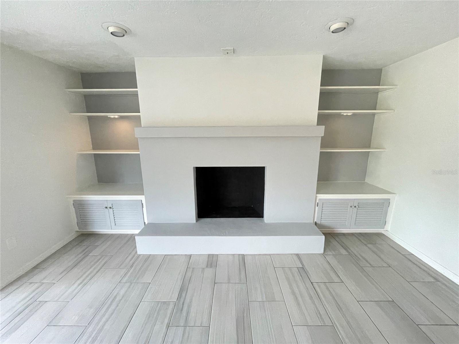 Image 12 of 29 For 6405 White Sands Terrace