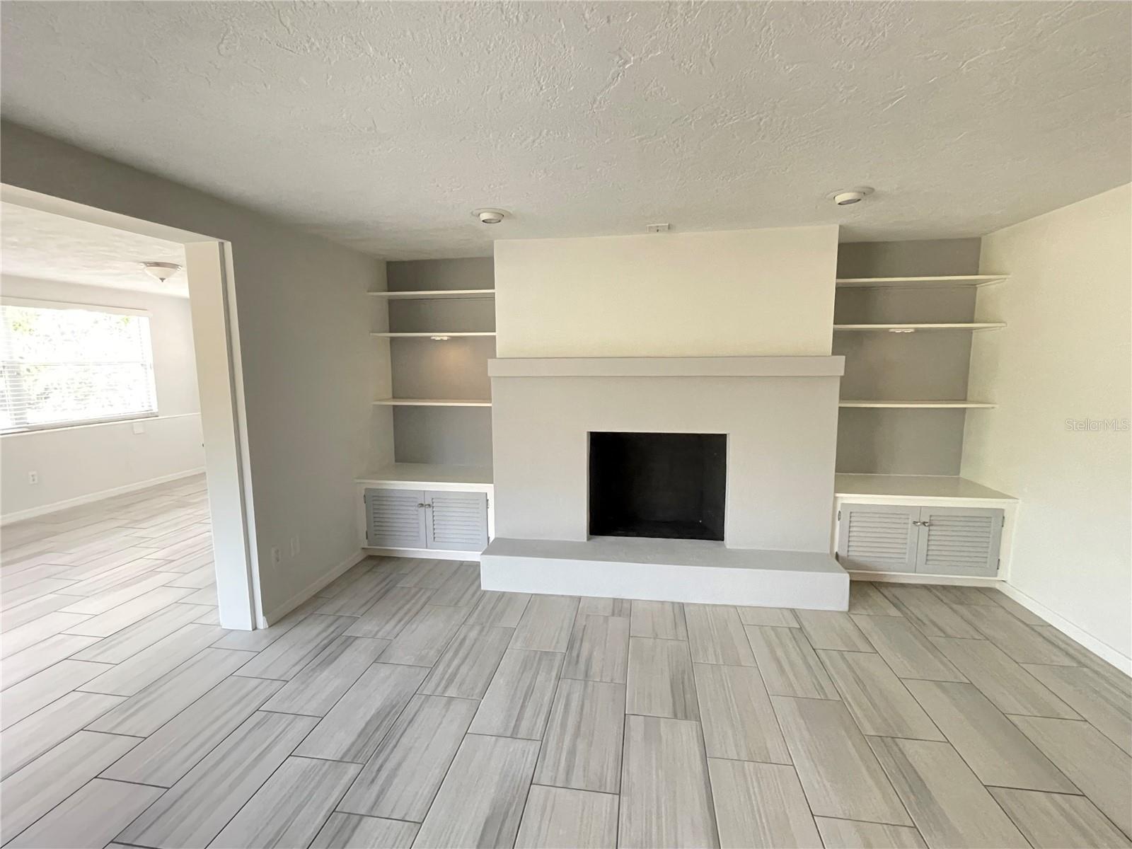 Image 13 of 29 For 6405 White Sands Terrace