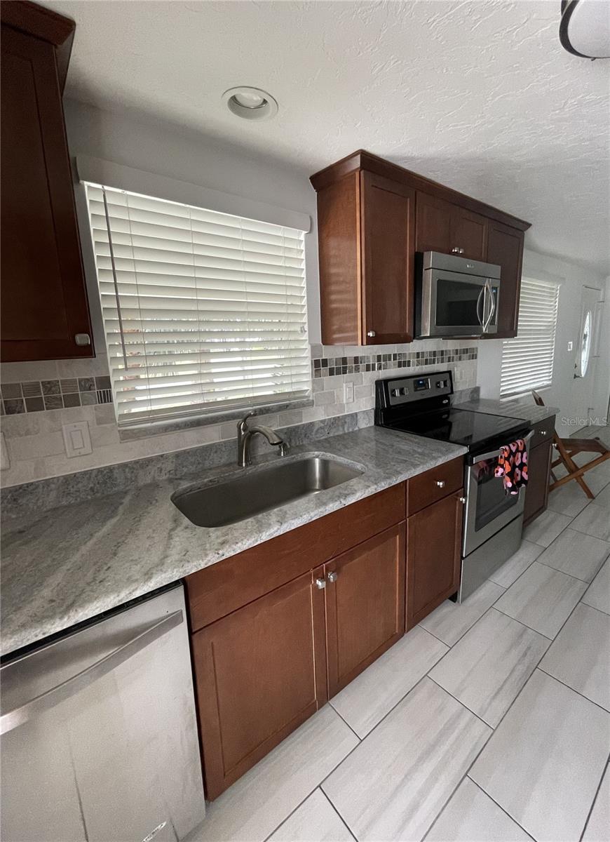 Image 9 of 29 For 6405 White Sands Terrace