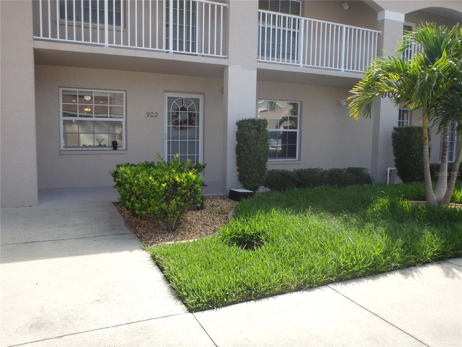 Image 2 of 22 For 11644 Egret Circle 902