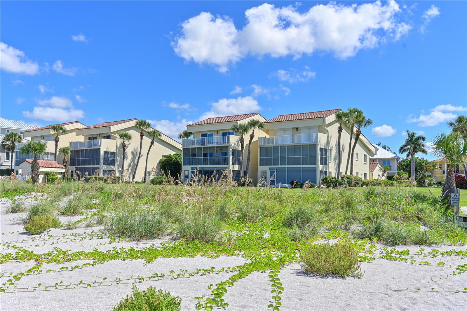 Image 27 of 36 For 852 Golden Beach Boulevard 852