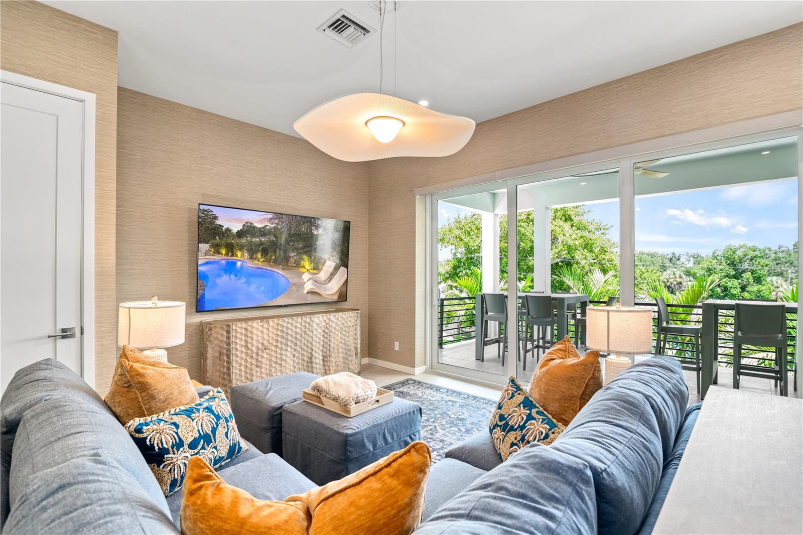 Image 47 of 57 For 2163 Waldemere Street