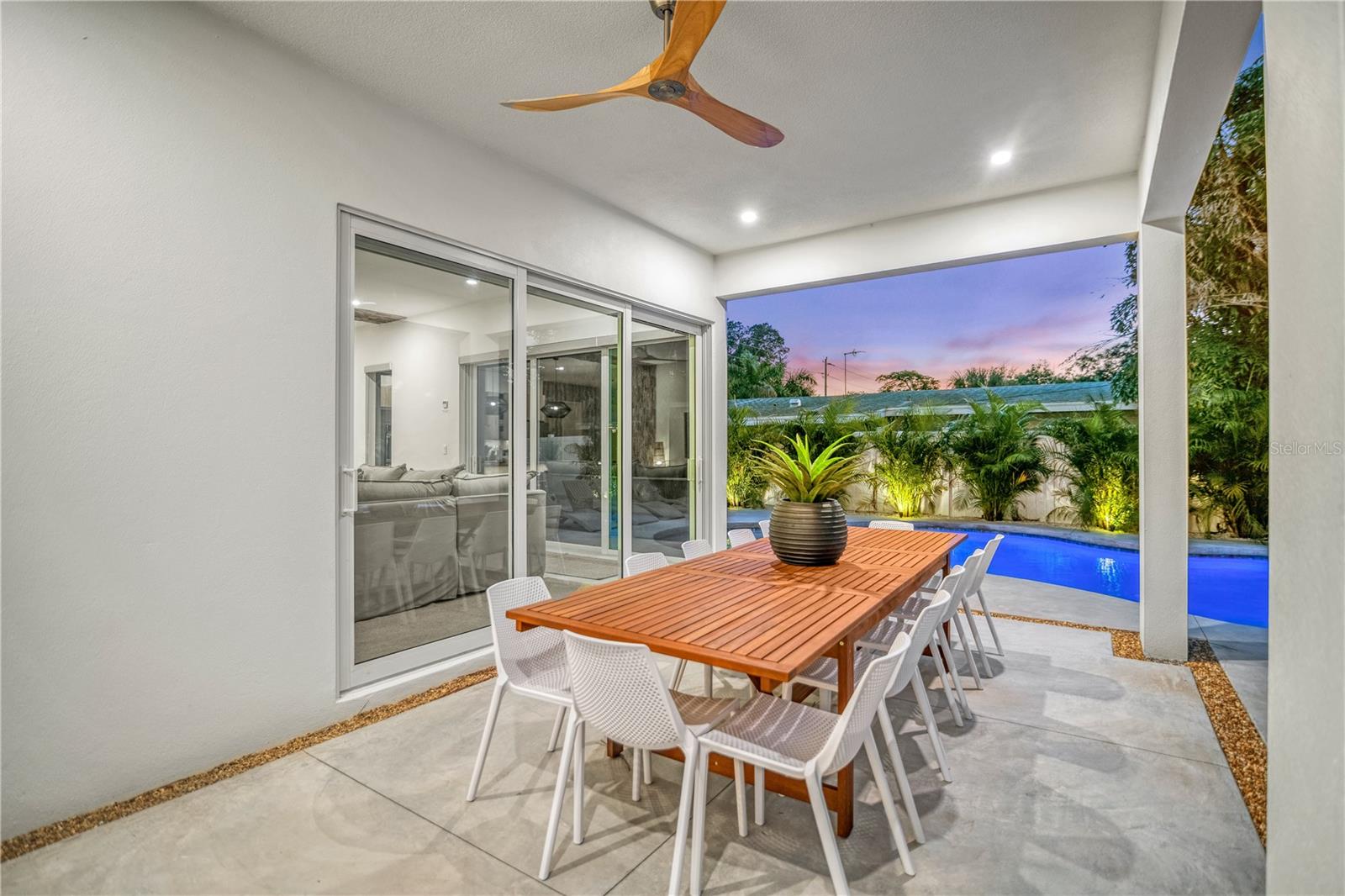 Image 52 of 57 For 2163 Waldemere Street