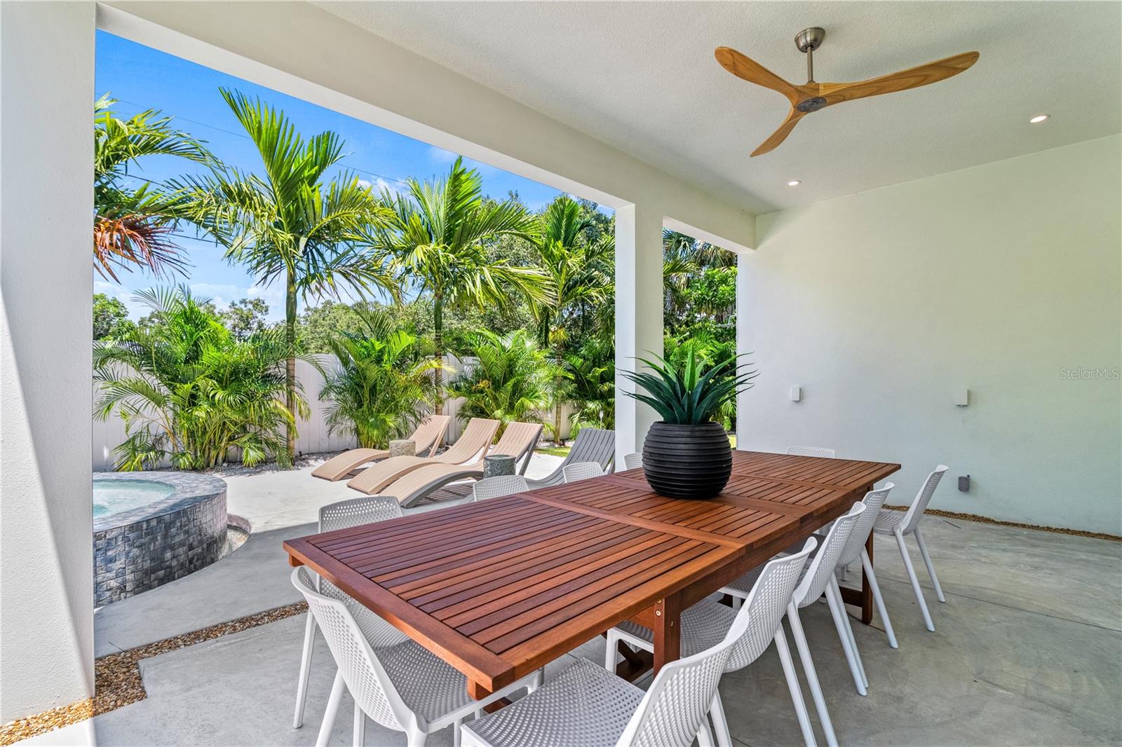 Image 53 of 57 For 2163 Waldemere Street