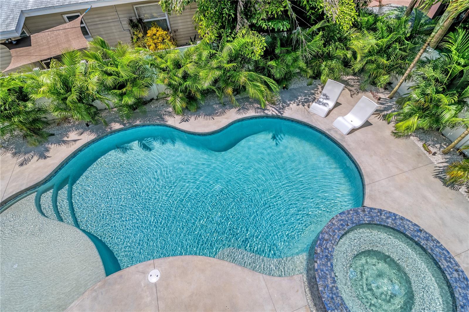 Image 56 of 57 For 2163 Waldemere Street