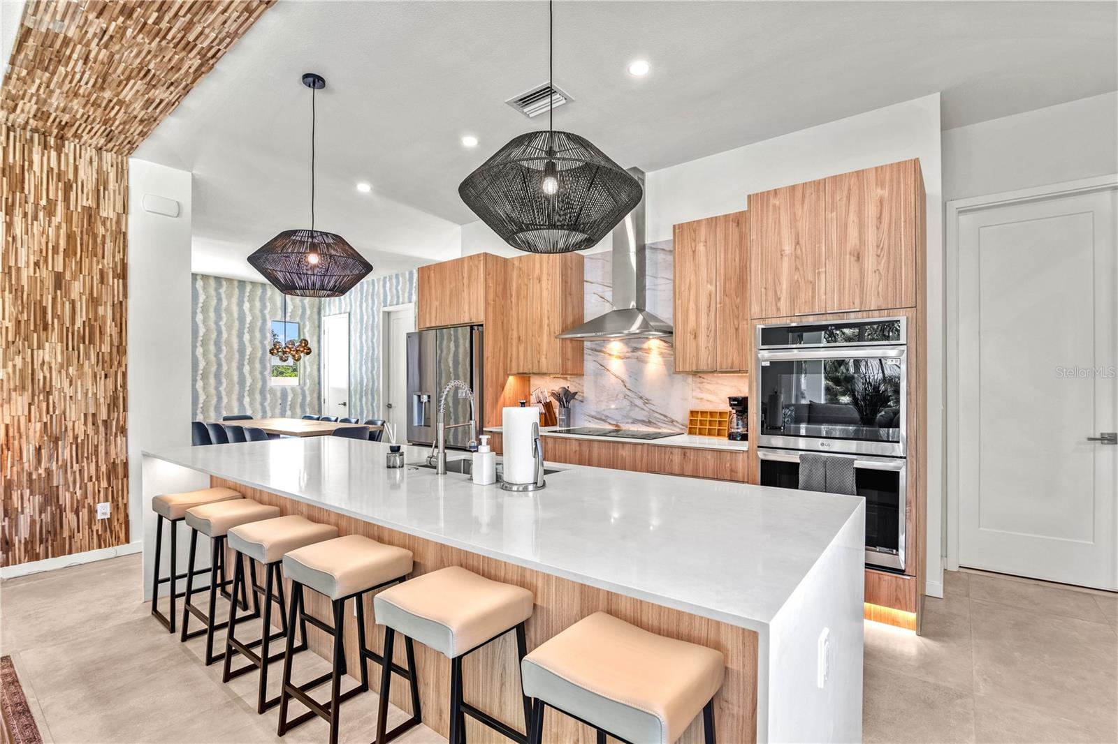 Image 6 of 57 For 2163 Waldemere Street