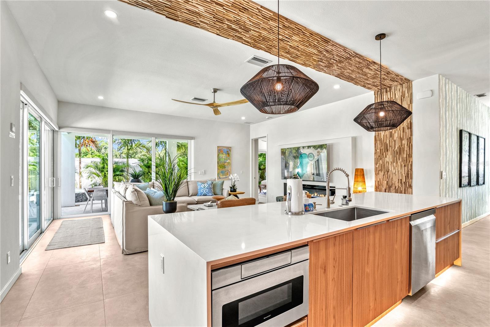 Image 8 of 57 For 2163 Waldemere Street