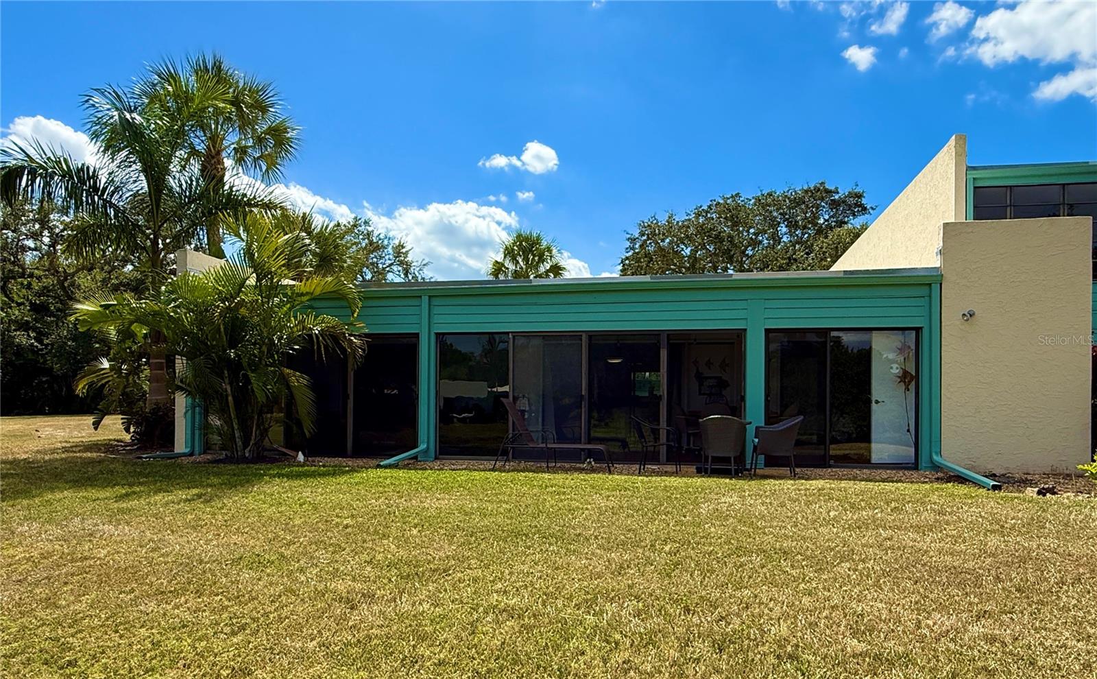 Image 10 of 63 For 621 Spring Lakes Boulevard 621