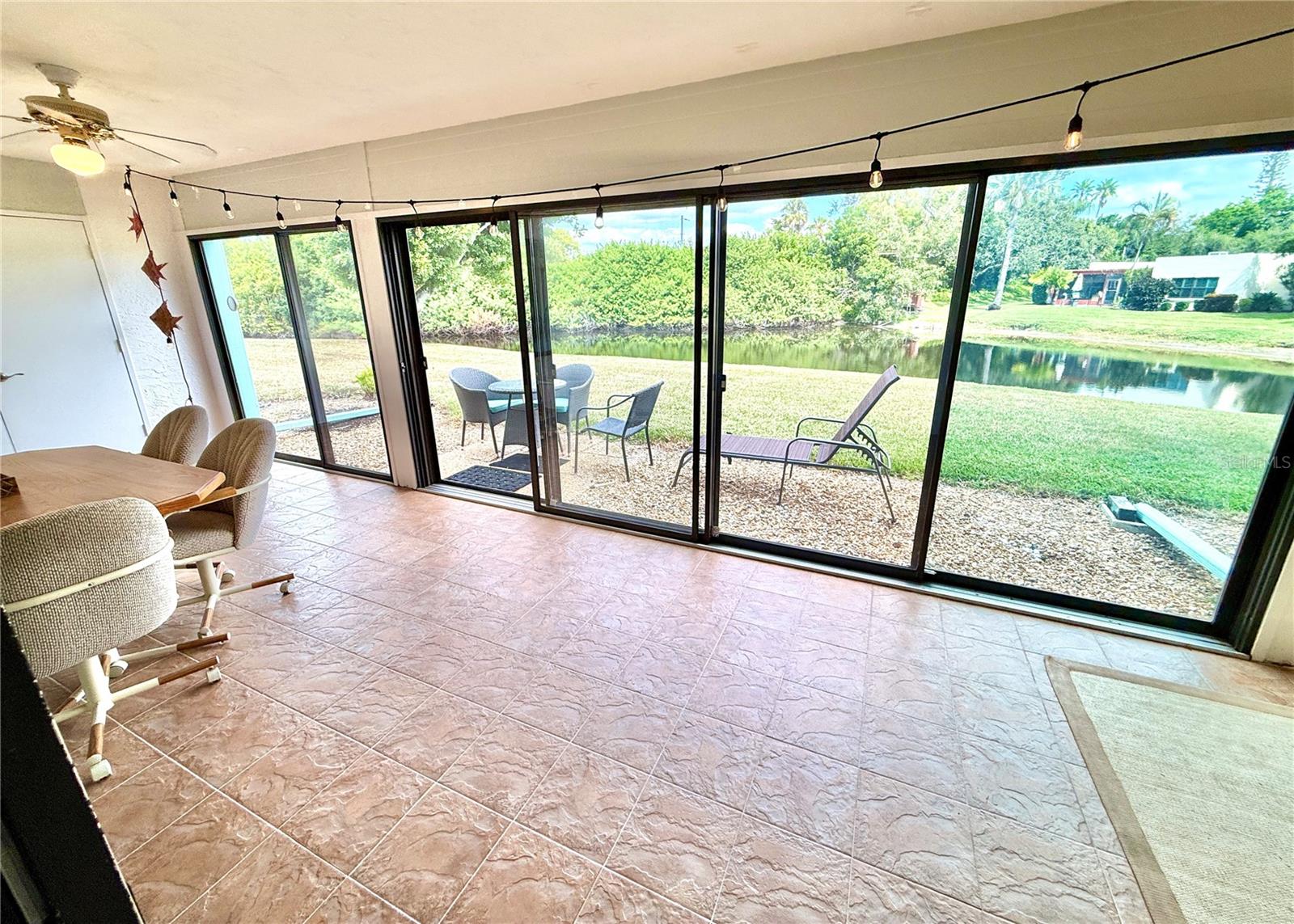 Image 15 of 63 For 621 Spring Lakes Boulevard 621