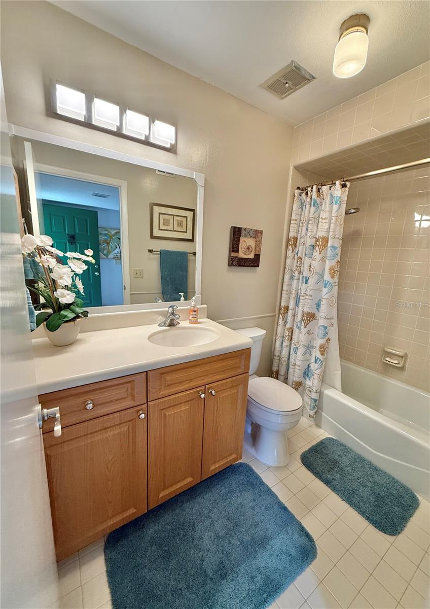 Image 38 of 63 For 621 Spring Lakes Boulevard 621