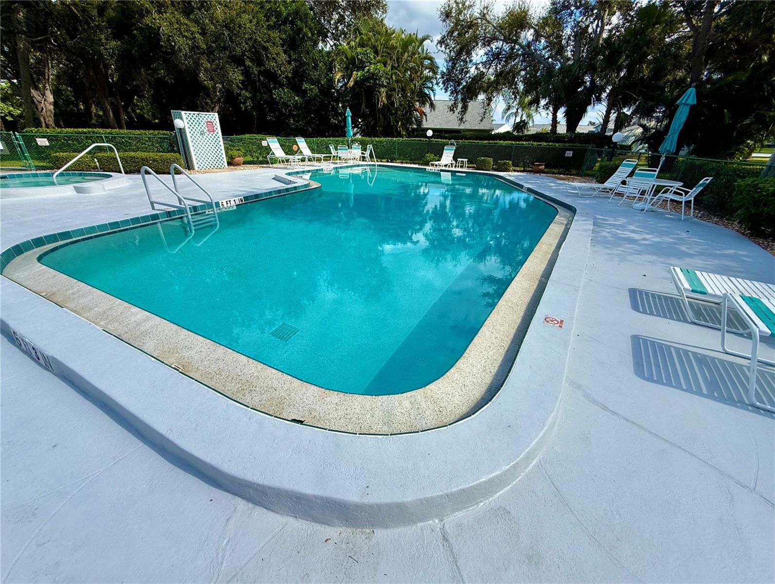 Image 55 of 63 For 621 Spring Lakes Boulevard 621