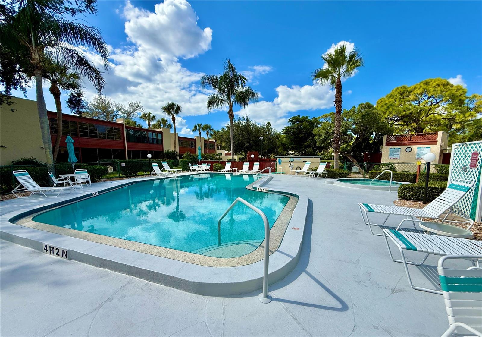 Image 56 of 63 For 621 Spring Lakes Boulevard 621