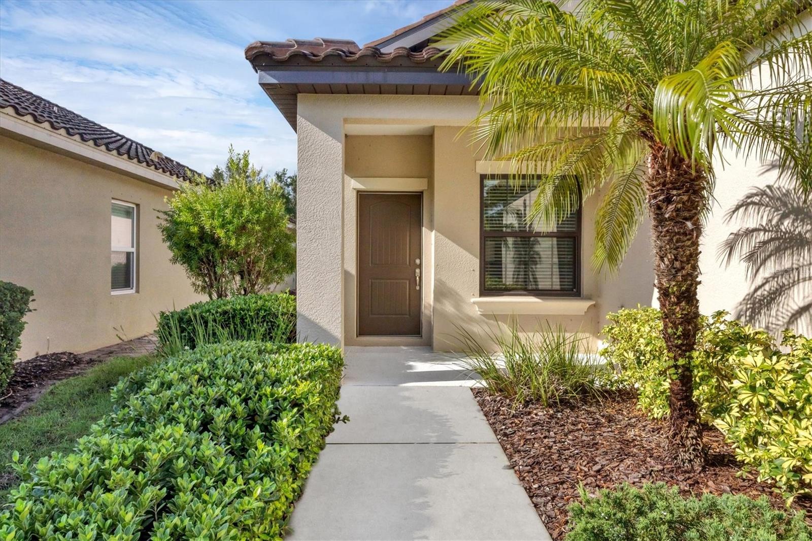 Image 4 of 51 For 13008 Deep Blue Place