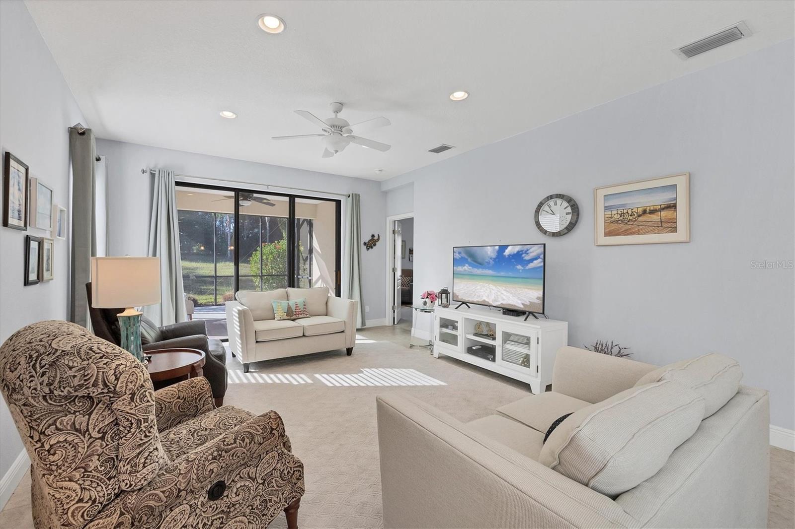 Image 5 of 51 For 13008 Deep Blue Place