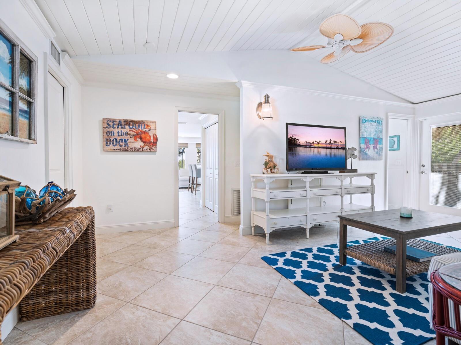 Image 19 of 49 For 18 Casey Key Road