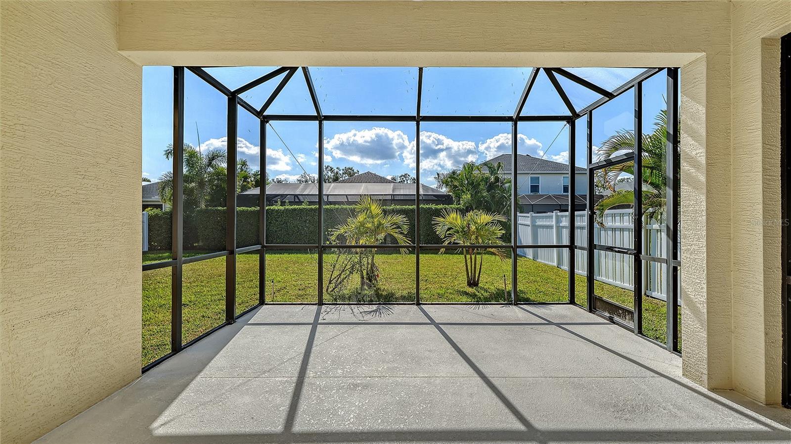 Image 20 of 29 For 4620 Whispering Leaves Drive