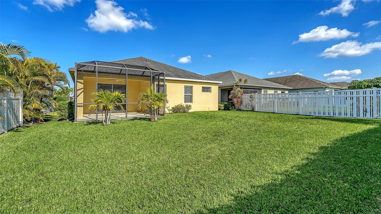 Image 23 of 29 For 4620 Whispering Leaves Drive