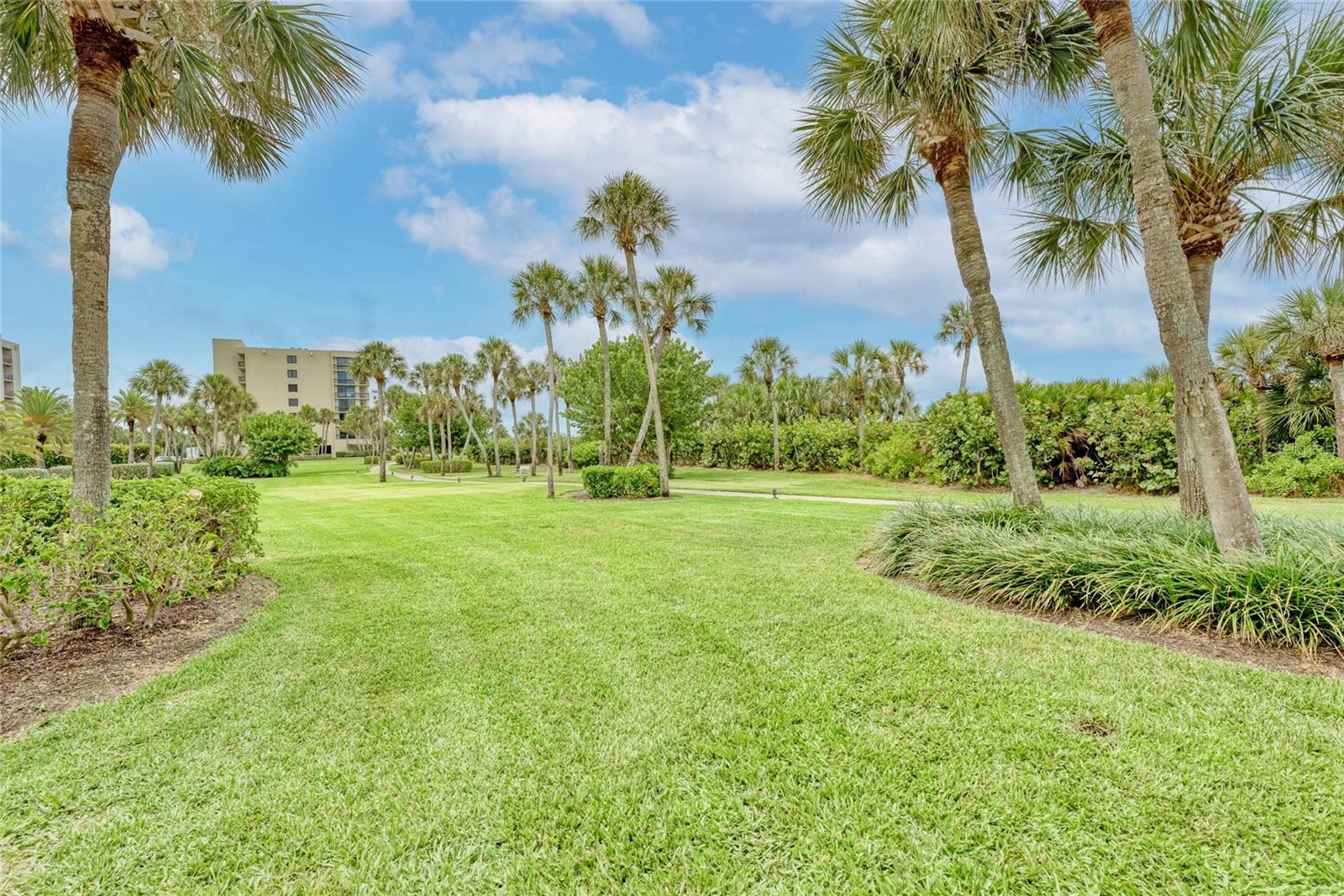 Image 67 of 77 For 1065 Gulf Of Mexico Drive 201