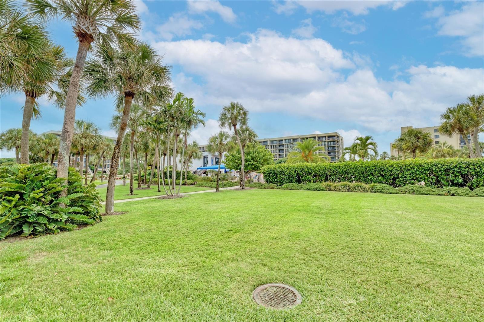 Image 68 of 77 For 1065 Gulf Of Mexico Drive 201