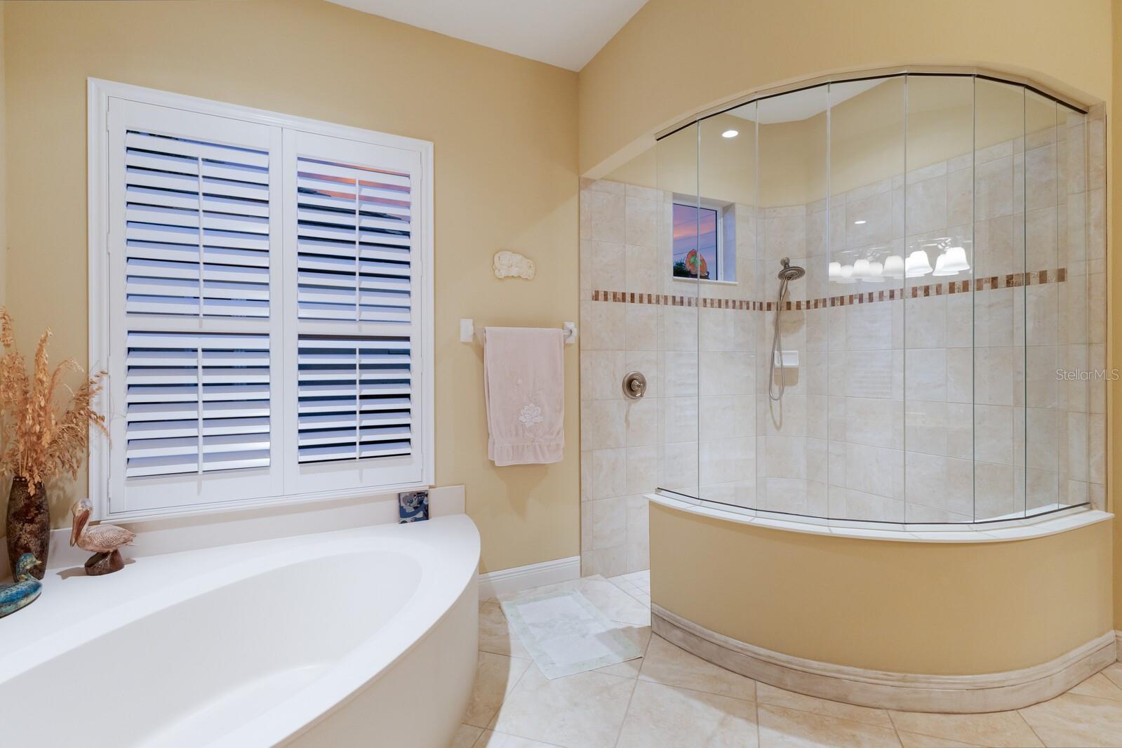 Image 22 of 47 For 8512 17th Drive Nw