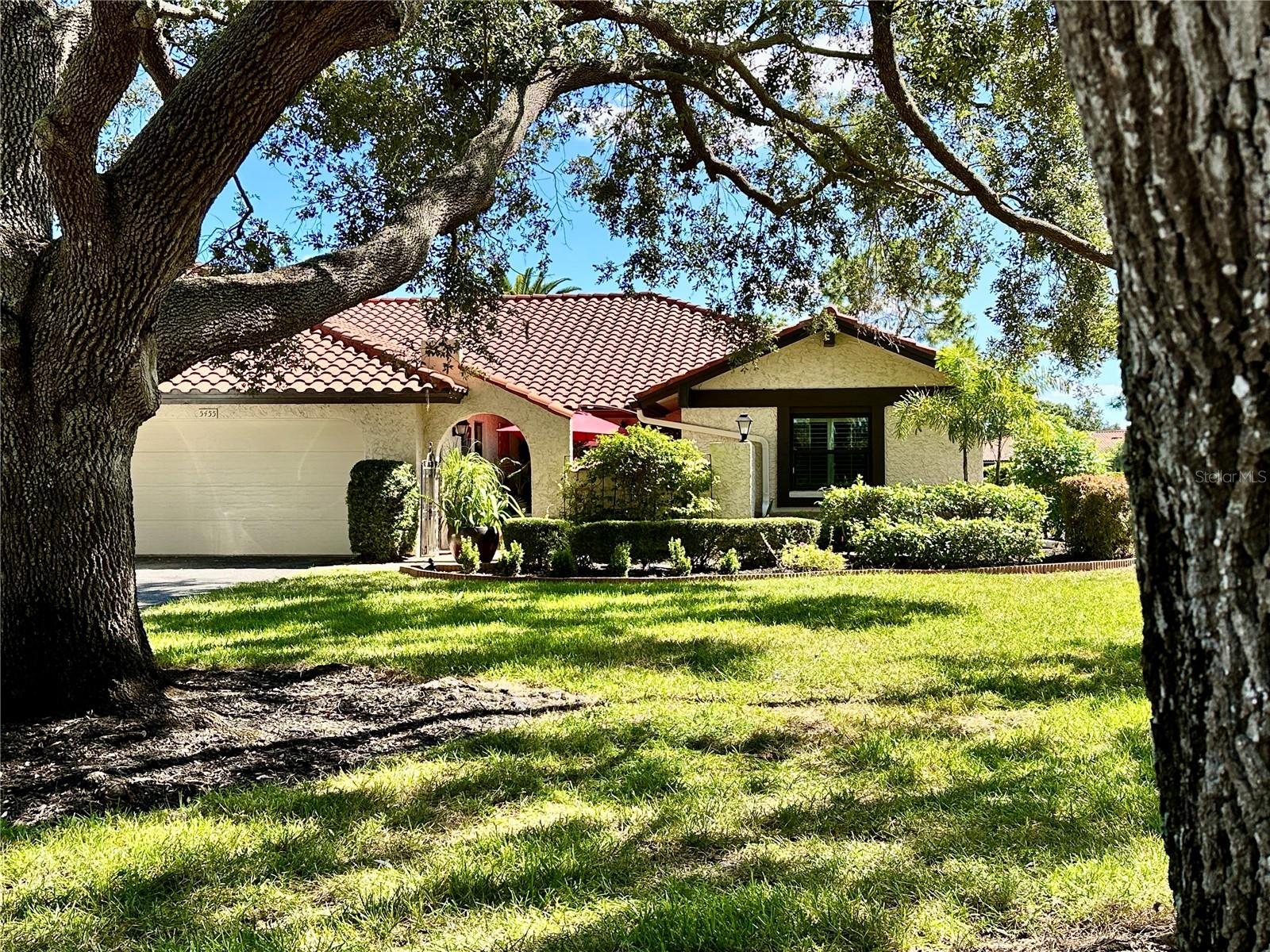 Details for 5455 Golf Pointe Drive 5455, SARASOTA, FL 34243