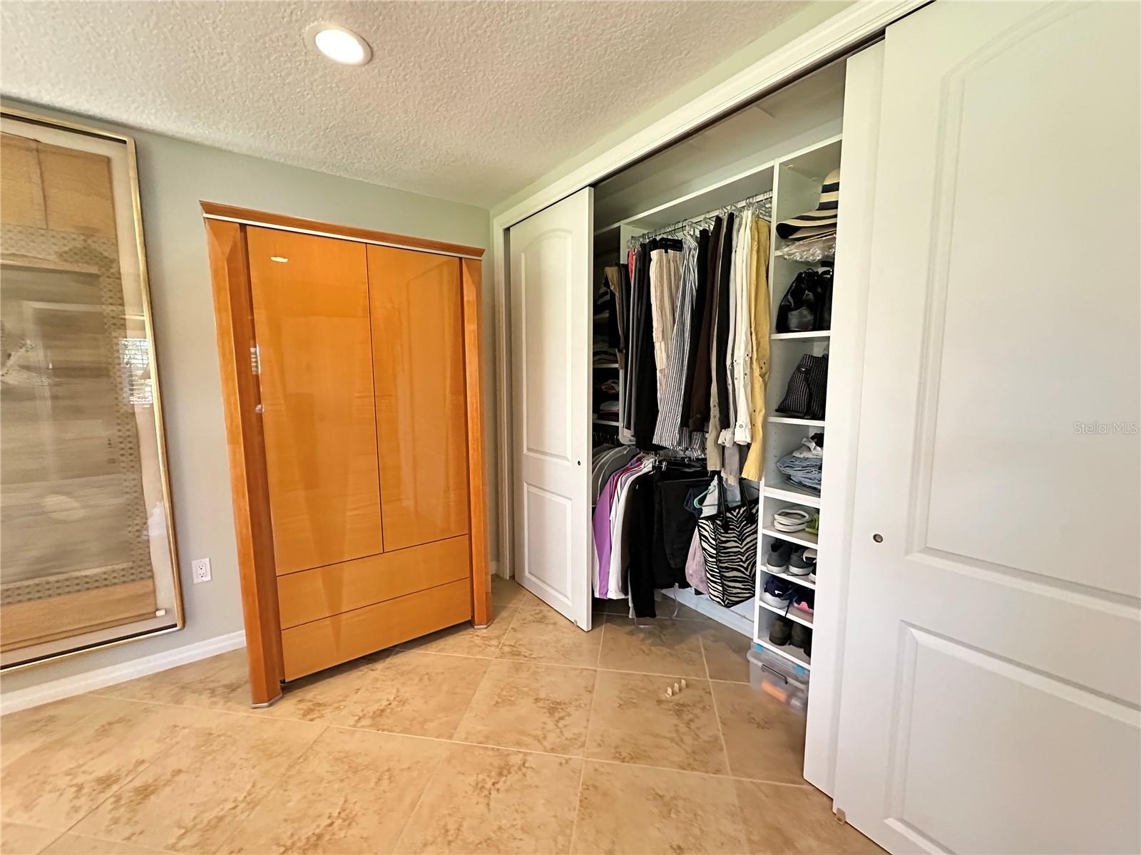 Image 31 of 66 For 5455 Golf Pointe Drive 5455