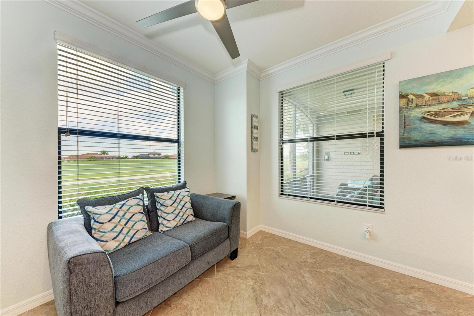 Image 17 of 44 For 5517 Palmer Circle 104