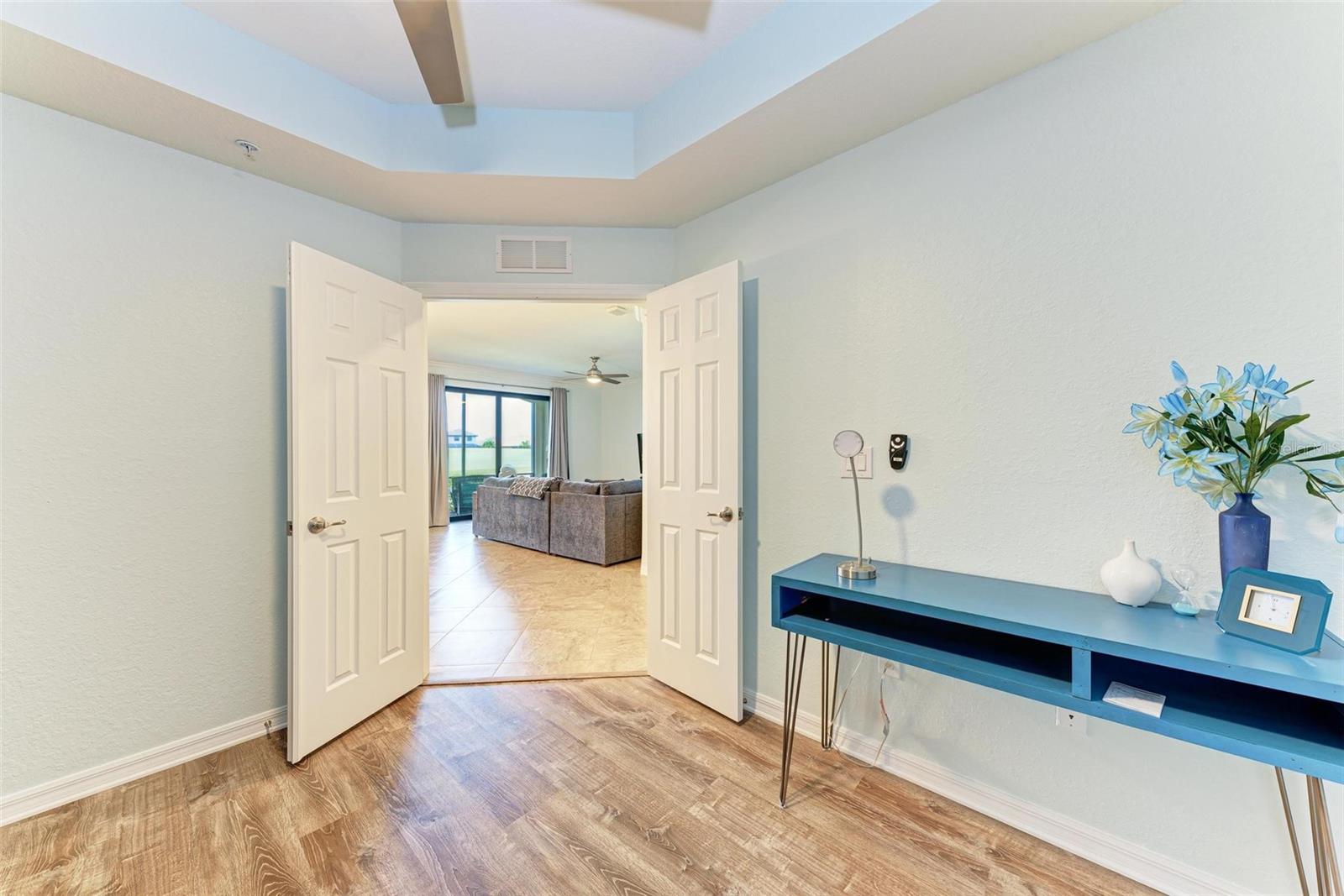 Image 23 of 44 For 5517 Palmer Circle 104