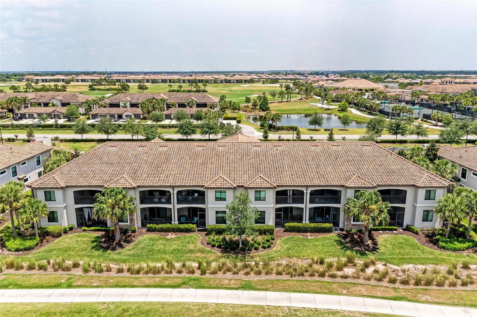 Image 3 of 44 For 5517 Palmer Circle 104