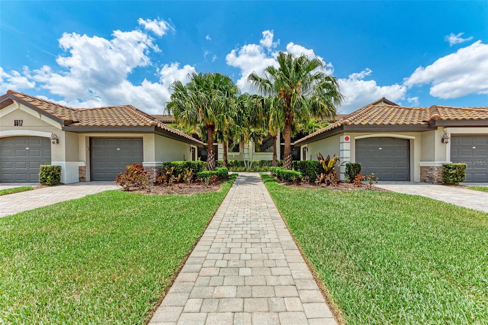 Image 32 of 44 For 5517 Palmer Circle 104