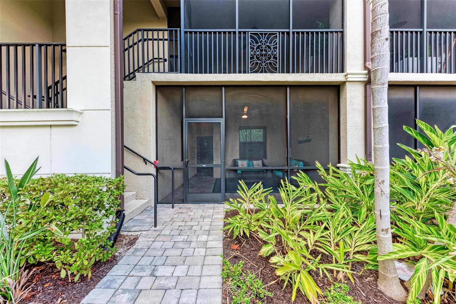 Image 4 of 44 For 5517 Palmer Circle 104