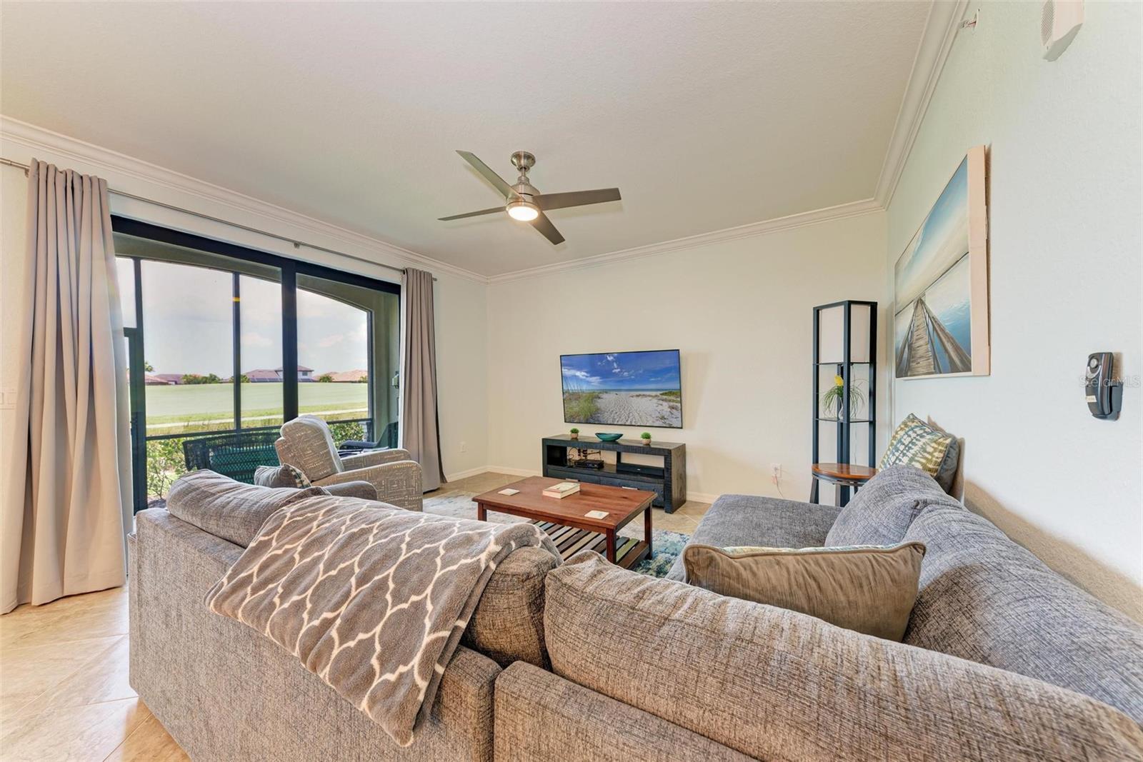 Image 8 of 44 For 5517 Palmer Circle 104