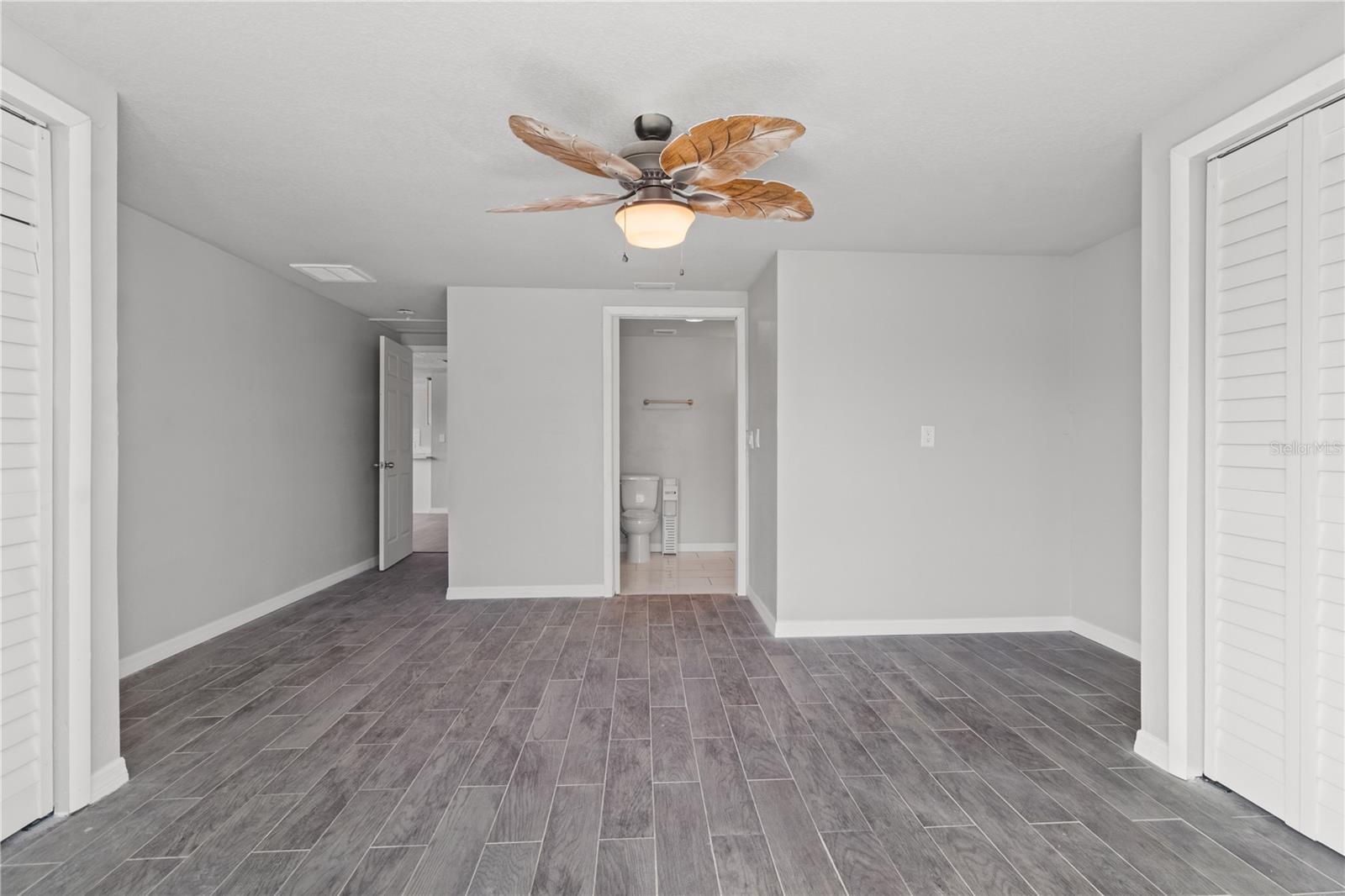 Image 15 of 42 For 13725 Mattix Avenue