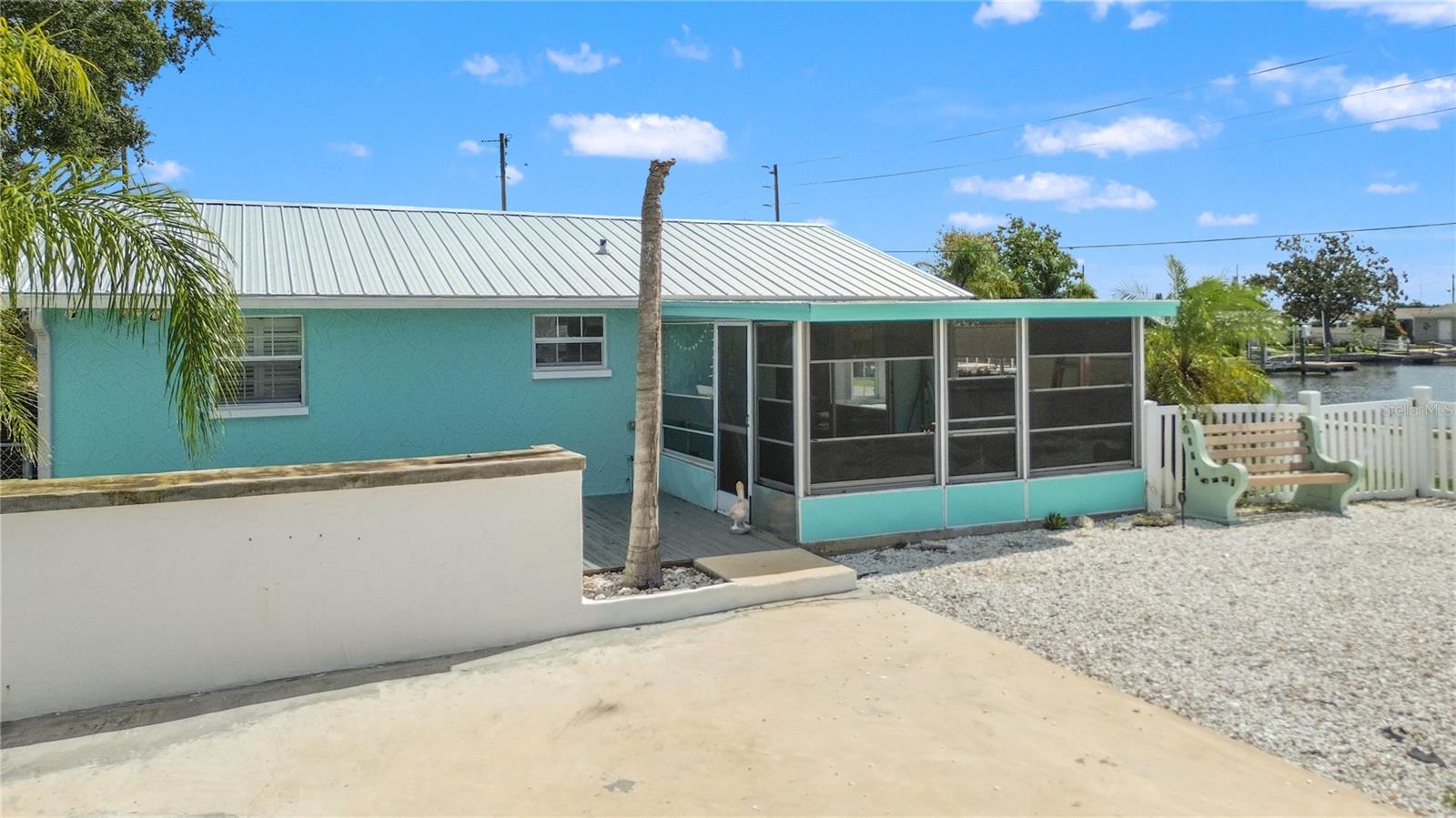 Image 24 of 42 For 13725 Mattix Avenue